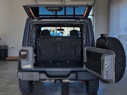 Used 2021 Jeep Wrangler Sport image 5