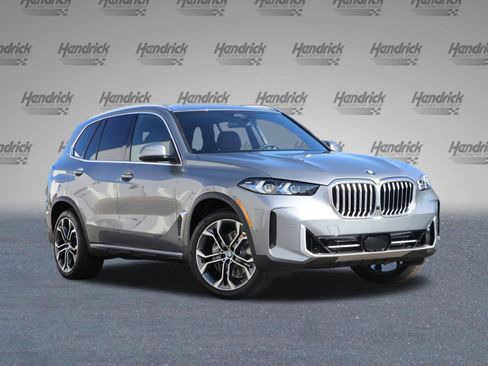 Certified 2026 BMW X5 sDrive40i w/ Climate Comfort Package RWD image 2