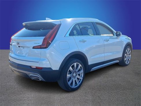 Certified 2023 Cadillac XT4 Premium Luxury w/ Technology Package image 4