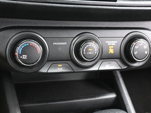 Used 2022 Kia Forte LXS image 19