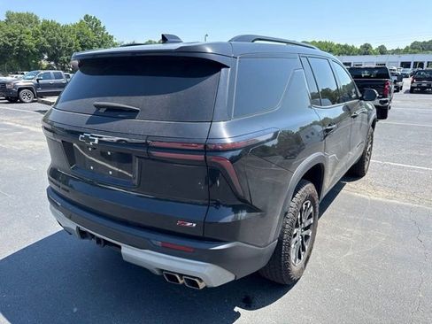 Used 2024 Chevrolet Traverse Z71 w/ LPO, Floor Liner Package AWD/4WD image 5