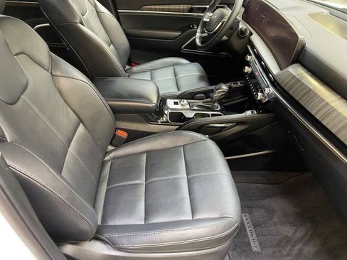 Used 2024 Kia Telluride SX w/ Towing Package image 26