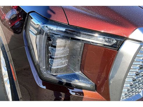 Used 2022 GMC Yukon XL Denali AWD/4WD image 25