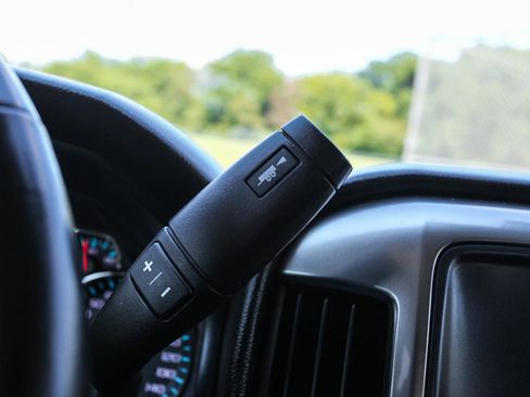 Used 2018 Chevrolet Silverado 1500 LT w/ All Star Edition image 11