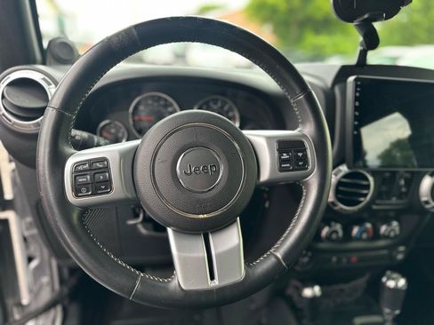 Used 2013 Jeep Wrangler Unlimited Sport AWD/4WD image 17
