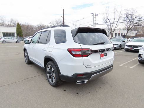 New 2026 Honda Pilot Elite image 4