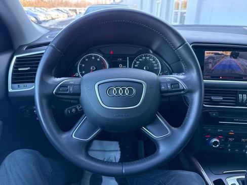 Used 2016 Audi Q5 2.0T Premium Plus w/ Technology Package image 19