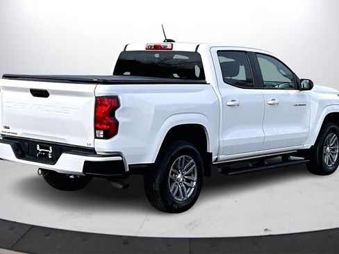 Used 2024 Chevrolet Colorado LT image 8