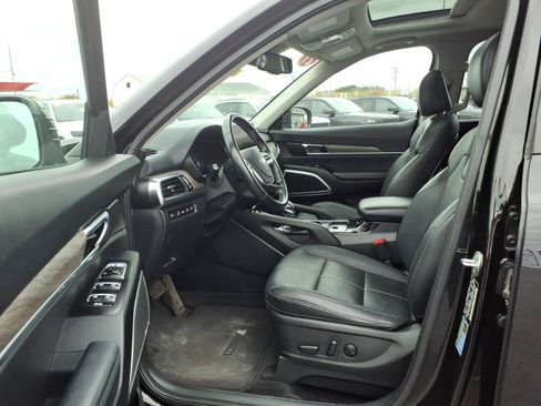 Used 2021 Kia Telluride EX w/ EX Premium Package AWD/4WD image 10