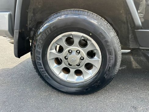 Used 2012 Toyota FJ Cruiser 4WD w/ Upgrade Pkg image 11