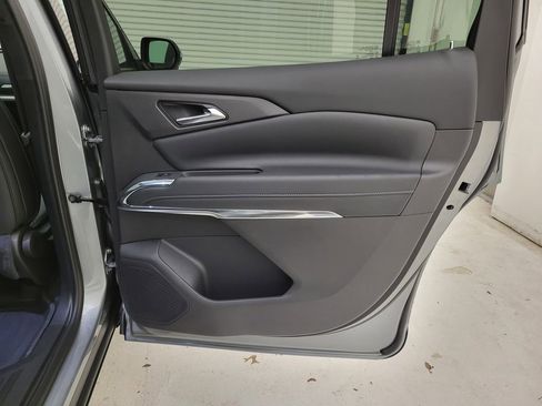 New 2026 Chevrolet Traverse LT w/ Sun and Wheel Package image 40