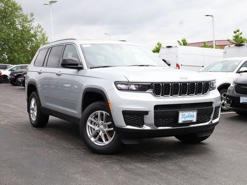 New 2025 Jeep Grand Cherokee L Laredo w/ Luxury Tech Group I AWD/4WD image 2