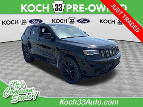 Used 2021 Jeep Grand Cherokee Laredo X AWD/4WD image 1