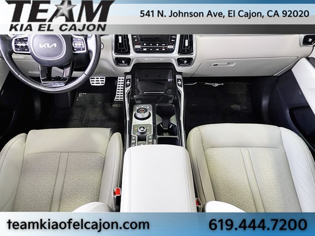 Certified 2023 Kia Sorento SX Prestige AWD/4WD image 25