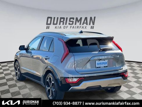 Used 2023 Kia Niro EX Touring image 26