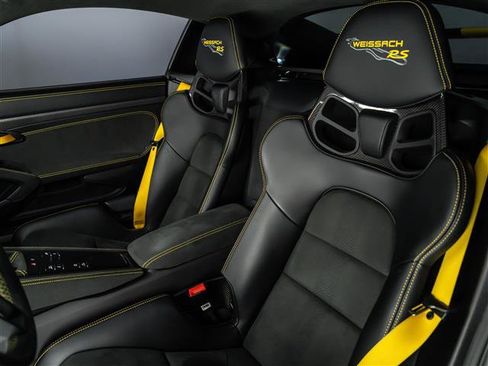 Used 2025 Porsche 718 Cayman GT4 RS RWD image 5