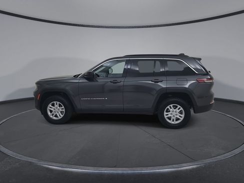 New 2025 Jeep Grand Cherokee Laredo w/ Luxury Tech Group I AWD/4WD image 9