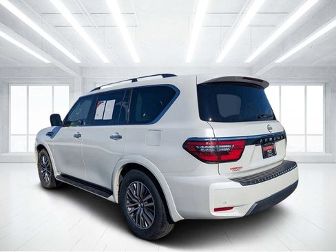 Used 2023 Nissan Armada SL w/ Captain's Chairs Package image 5