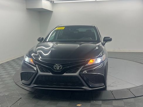 Used 2024 Toyota Camry SE FWD image 6