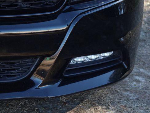 Used 2016 Dodge Charger R/T w/ Navigation & Travel Group image 21