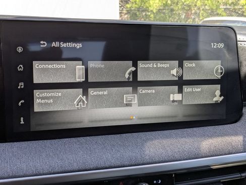 Used 2025 Nissan Kicks SV FWD image 19