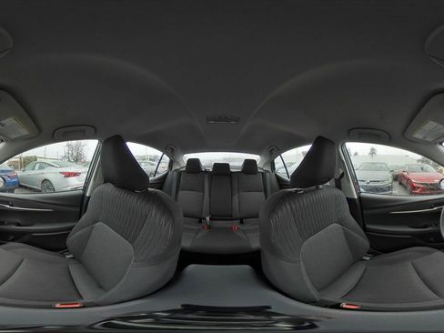 Used 2025 Toyota Camry LE image 42