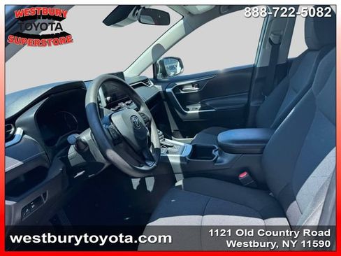 Certified 2025 Toyota RAV4 XLE AWD/4WD image 19