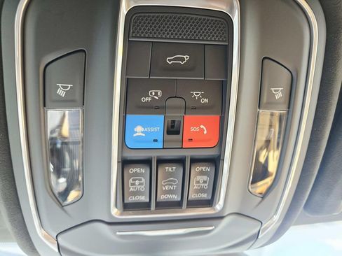 Used 2026 Jeep Grand Cherokee L Summit w/ Obsidian Package AWD/4WD image 34