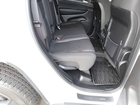 Used 2021 Jeep Grand Cherokee Freedom Edition AWD/4WD image 26