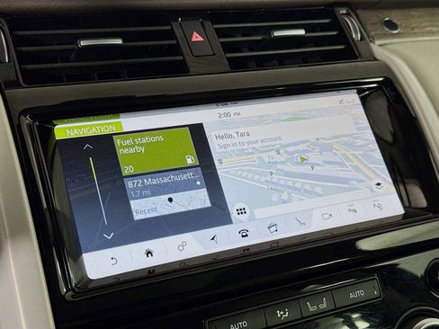 Used 2020 Land Rover Discovery HSE image 14