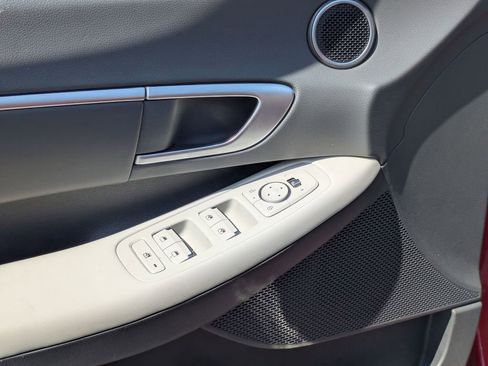Used 2025 Hyundai Sonata SEL FWD image 16