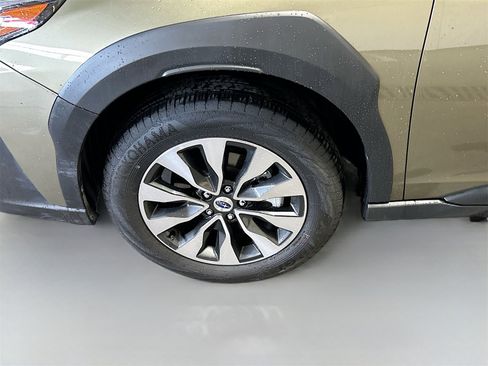 Used 2025 Subaru Outback Limited XT w/ Popular Package #2 image 33