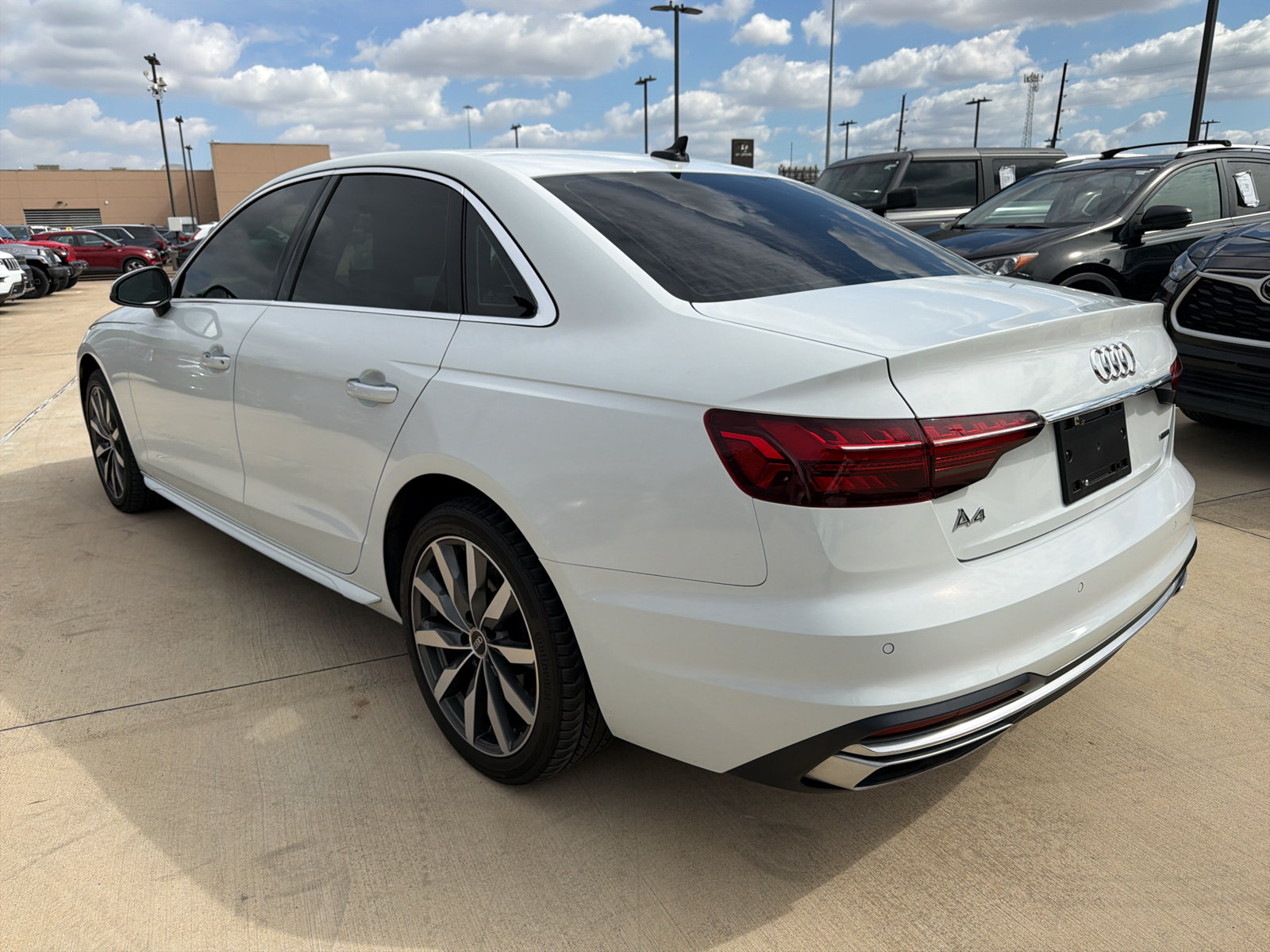 Used 2022 Audi A4 2.0T Premium Plus AWD/4WD image 8