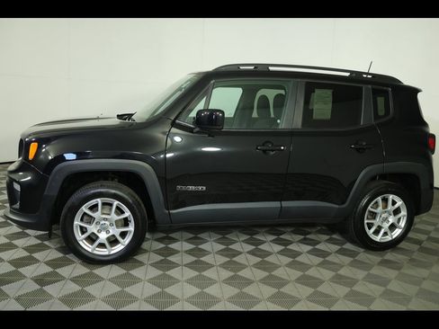 Used 2019 Jeep Renegade Latitude w/ Safety & Security Group II image 13