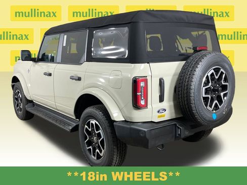 New 2026 Ford Bronco Outer Banks image 10