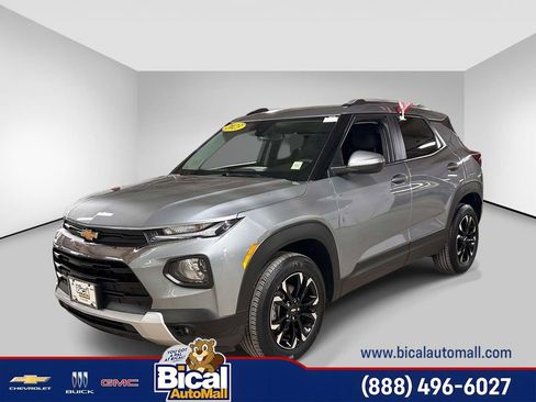 Used 2023 Chevrolet TrailBlazer LT AWD/4WD image 1