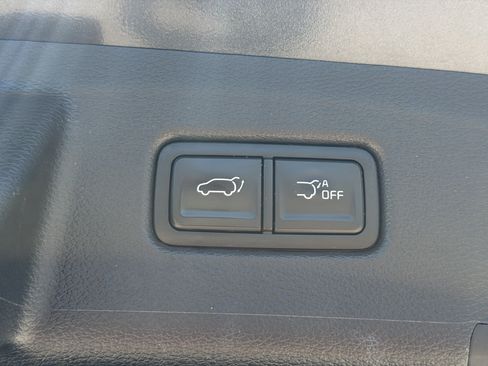 Certified 2025 Kia Telluride S FWD image 12