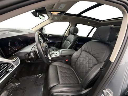 Used 2024 BMW X7 xDrive40i w/ Premium Package image 14