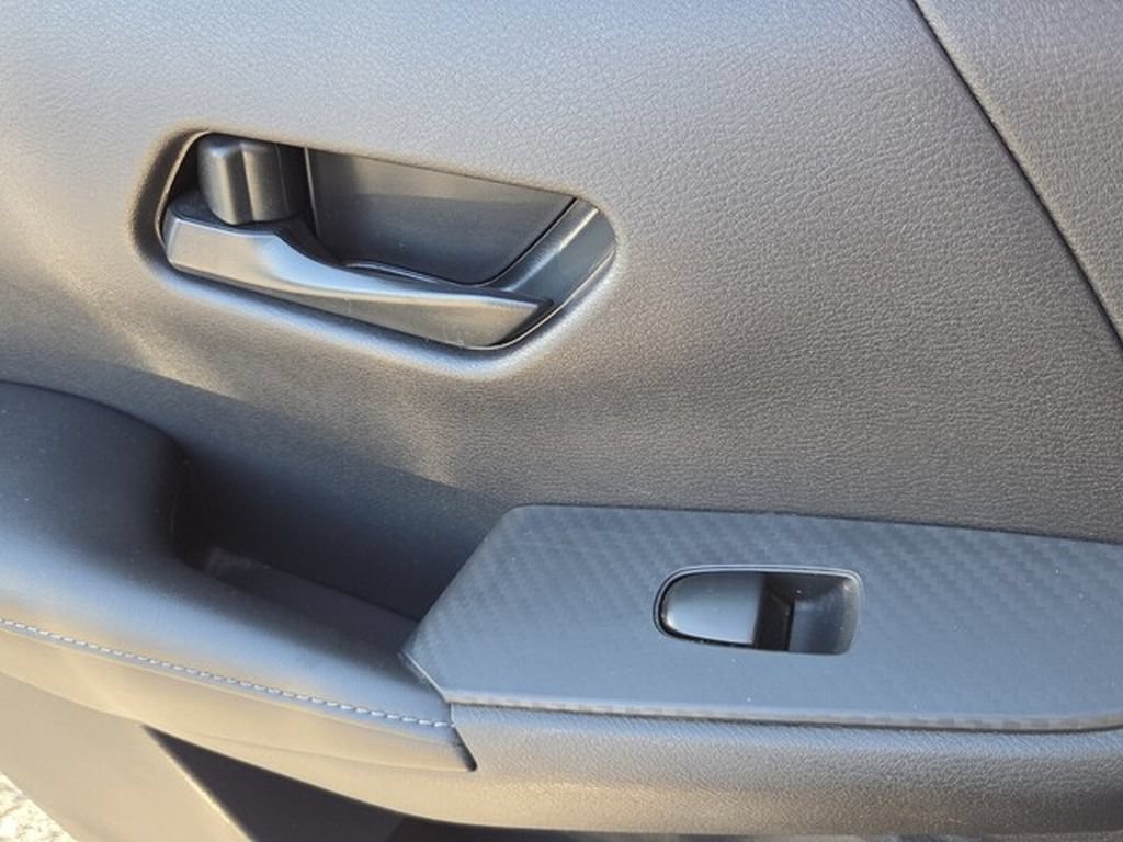 Used 2025 Nissan Sentra S FWD image 11