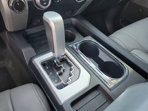Used 2018 Toyota Tundra Limited image 12