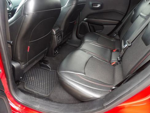 Used 2018 Jeep Compass Trailhawk image 18