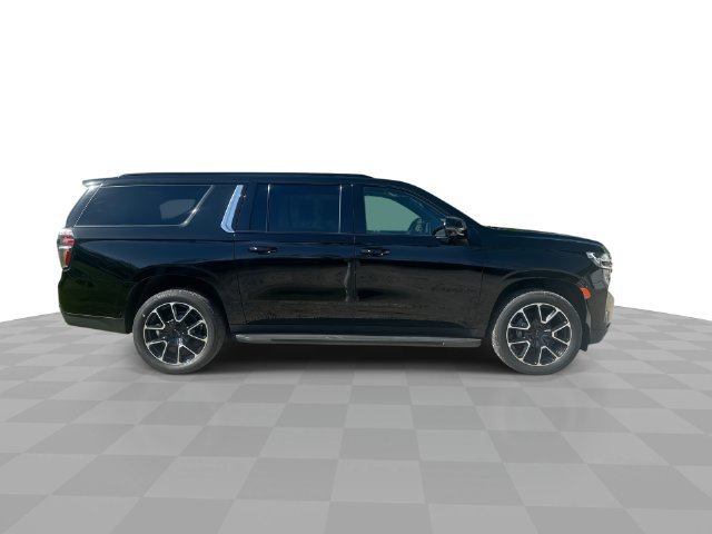 Certified 2024 Chevrolet Suburban RST w/ Luxury Package AWD/4WD image 9