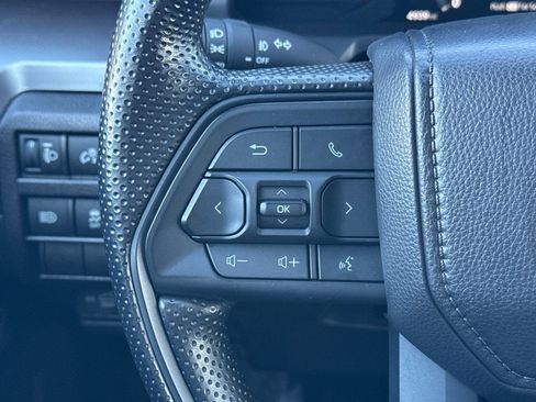 Certified 2025 Toyota Tacoma SR5 image 28