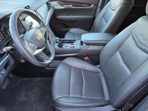Certified 2025 Cadillac XT5 Premium Luxury image 11