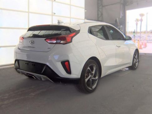 Used 2019 Hyundai Veloster 2.0 FWD image 2