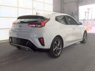 Used 2019 Hyundai Veloster 2.0 FWD video 2
