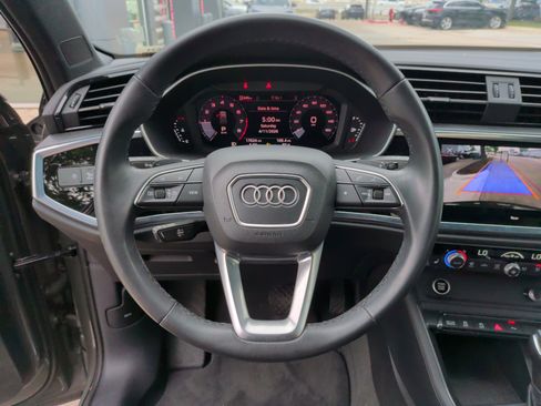 Used 2023 Audi Q3 2.0T Premium w/ Black Optic Sport Package image 20