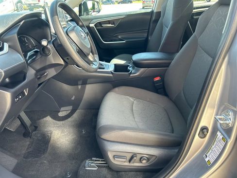 Certified 2025 Toyota RAV4 XLE AWD/4WD image 10