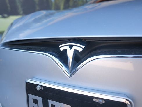 Used 2018 Tesla Model S 75D image 51