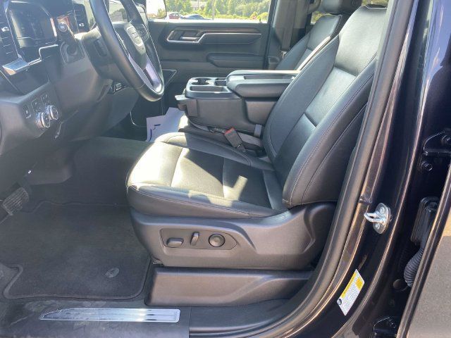 Used 2025 GMC Sierra 1500 SLT AWD/4WD image 12